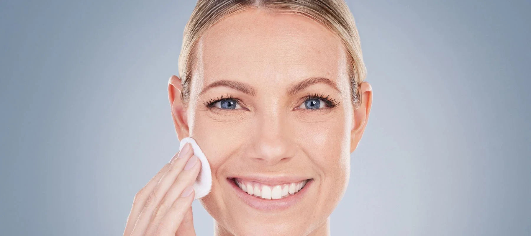 Clean pores on face