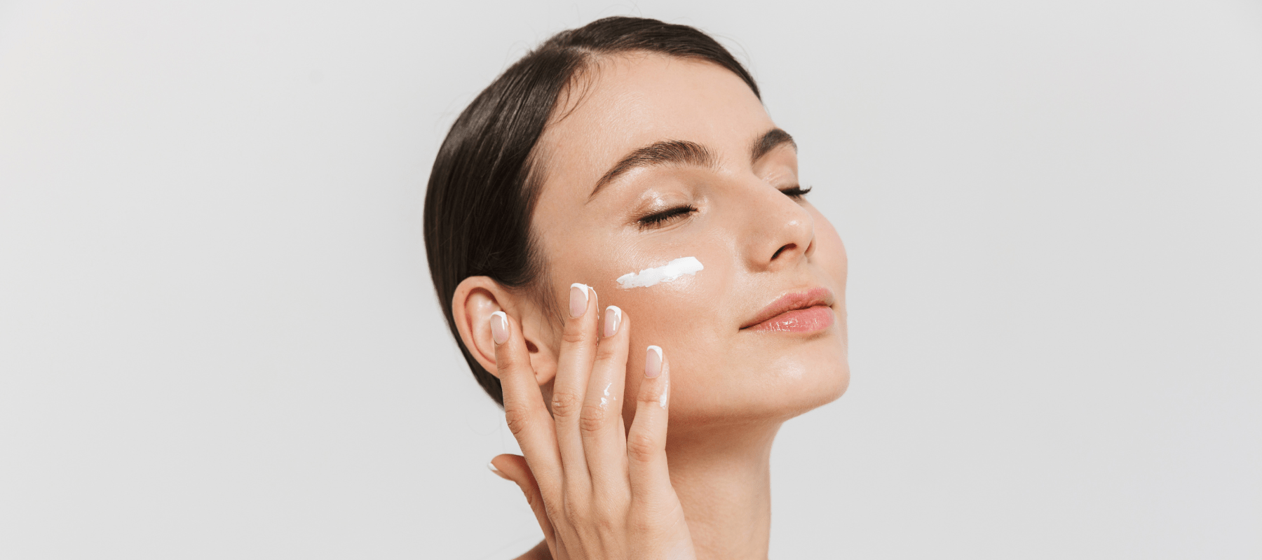 Moisturiser Uses: How to use Face Moisturiser | The Pink Foundry
