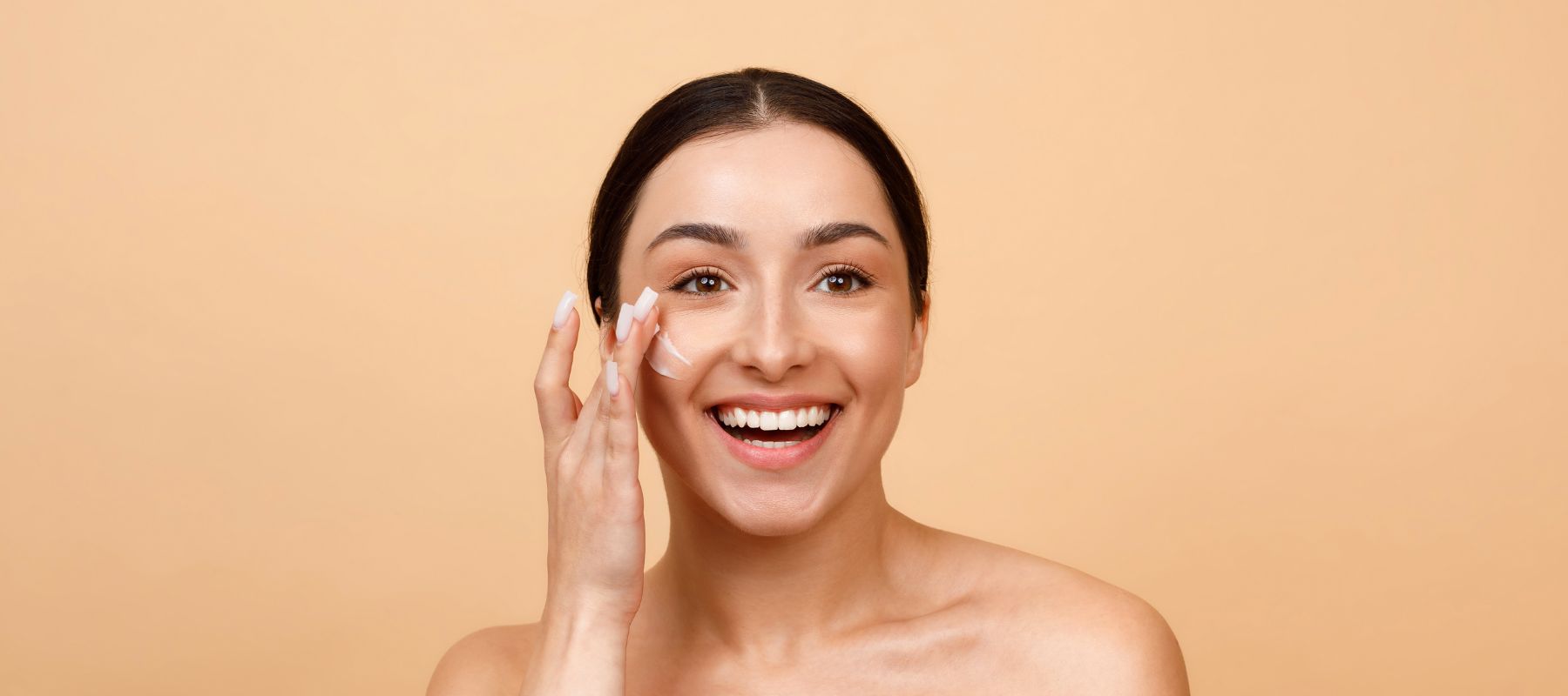 What is a Moisturiser? Benefits, How It Works & Best Options for Every Skin Type