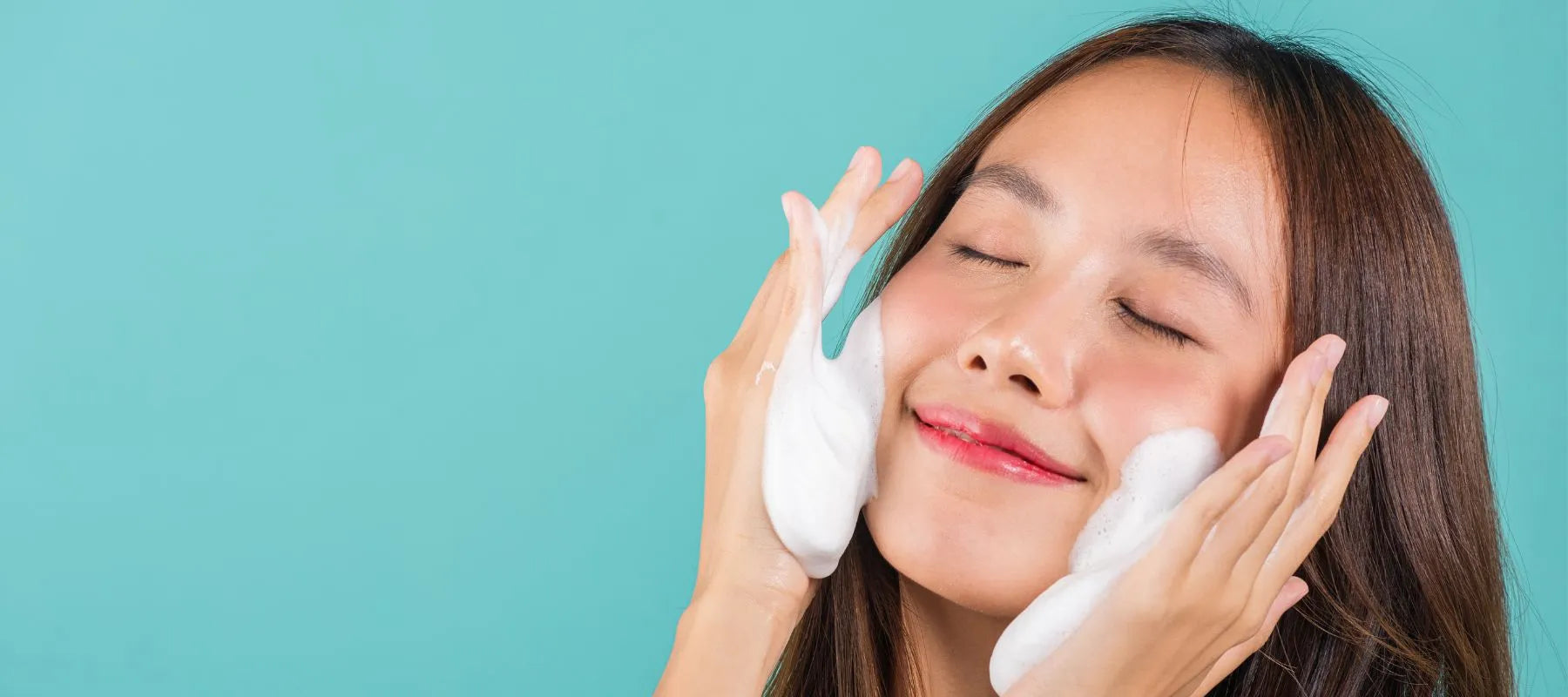 When to Use Cleanser and Face Wash